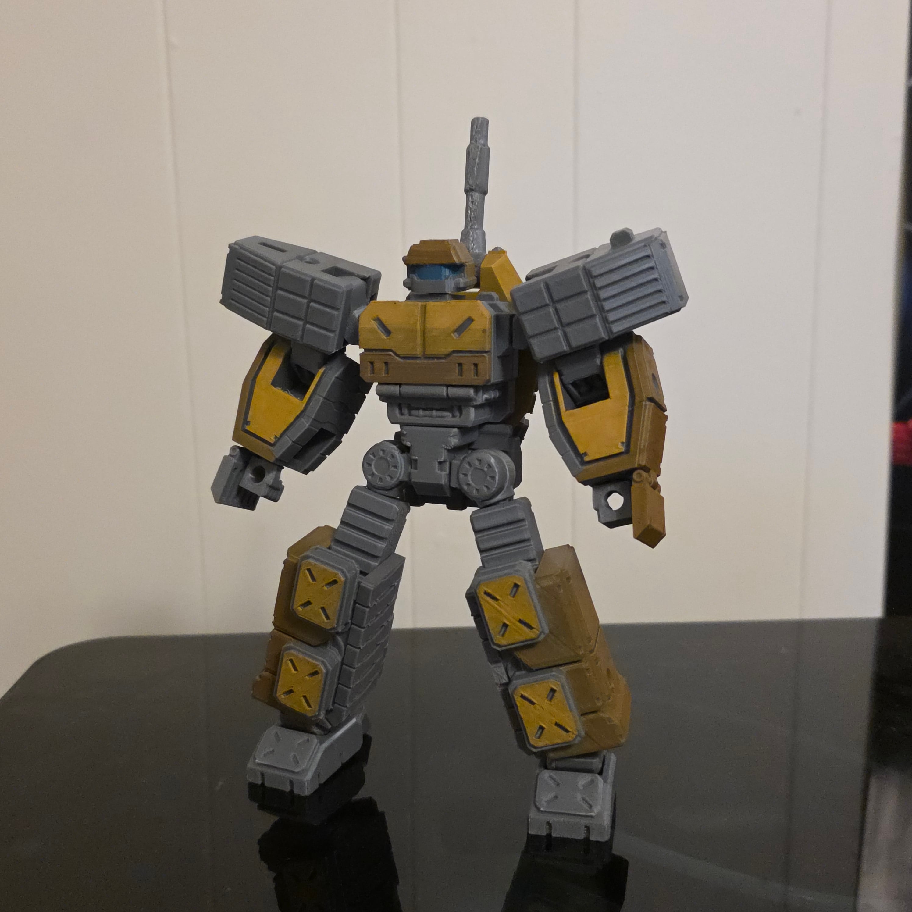 Transforming Robot Action Figure - Tank Alt. Mode