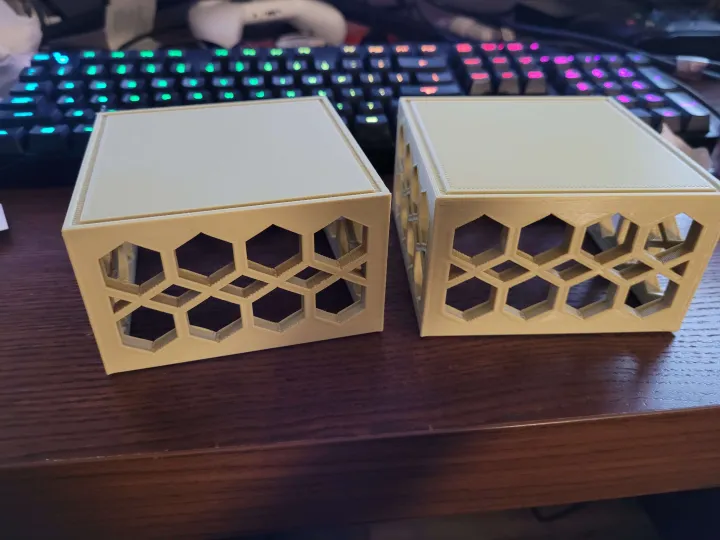 Stackable bin/display riser