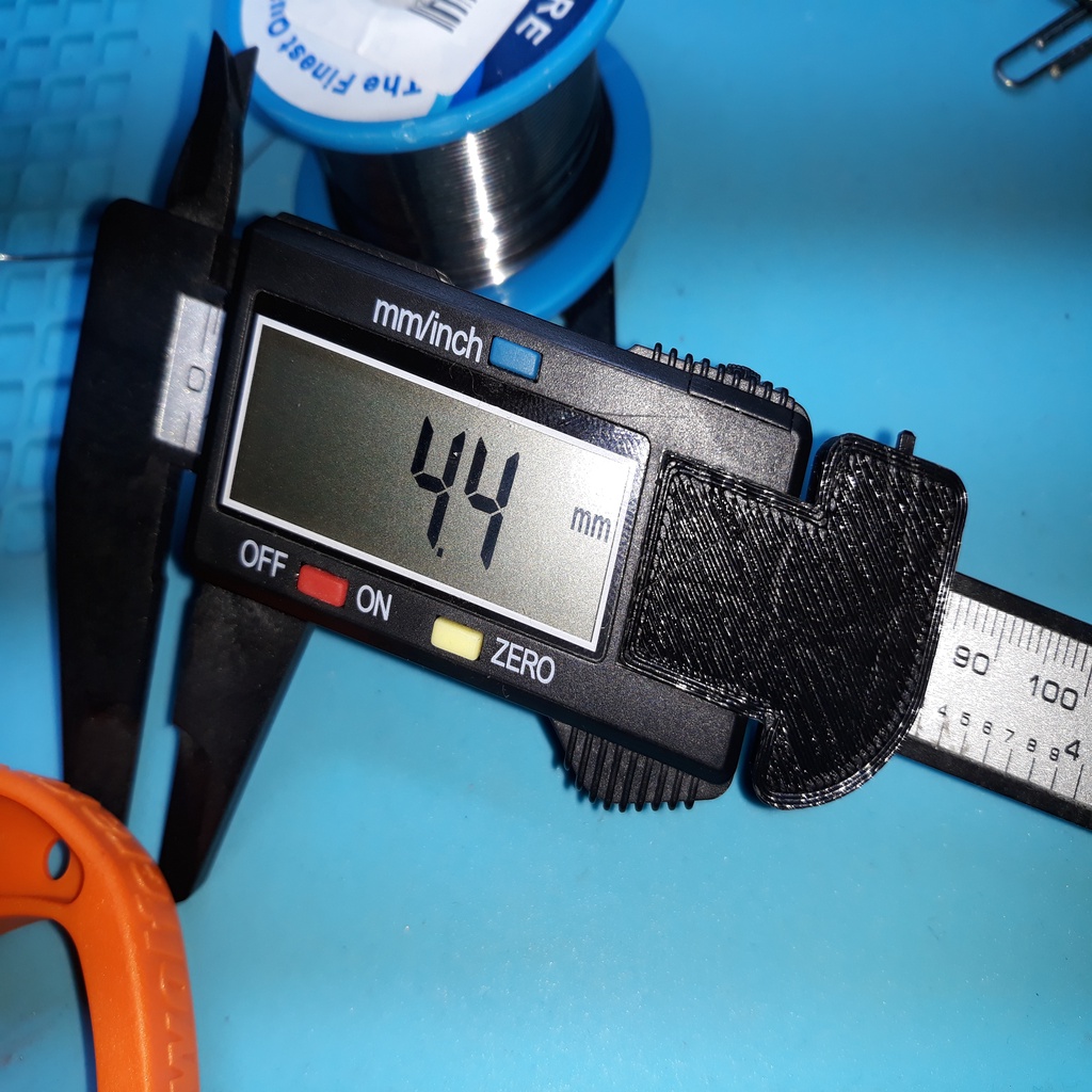 Switchable Battery Holder for a Digital Caliper