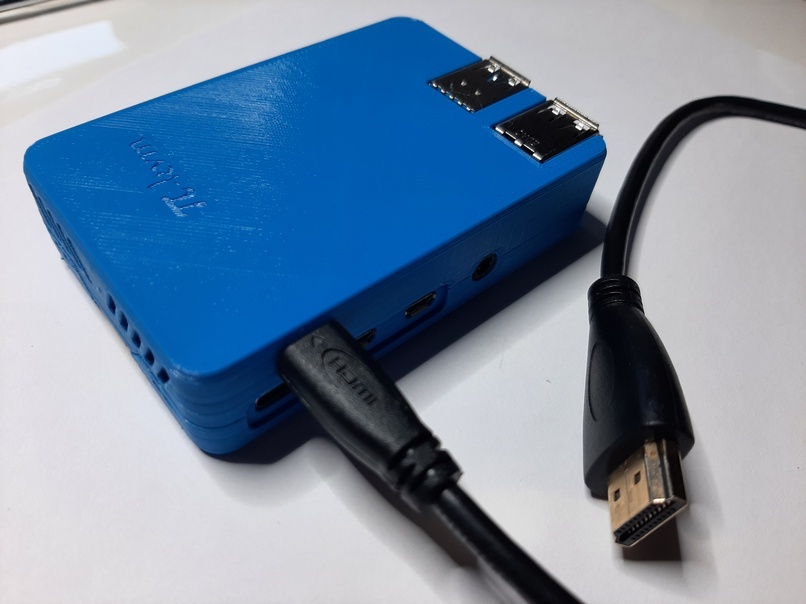 PI-kvm v2 case with micro HDMI connector