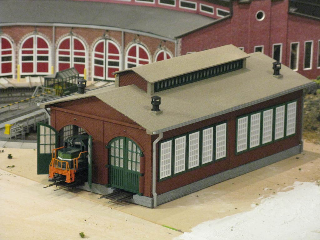 NEW HO Scale Two Stall Engine House