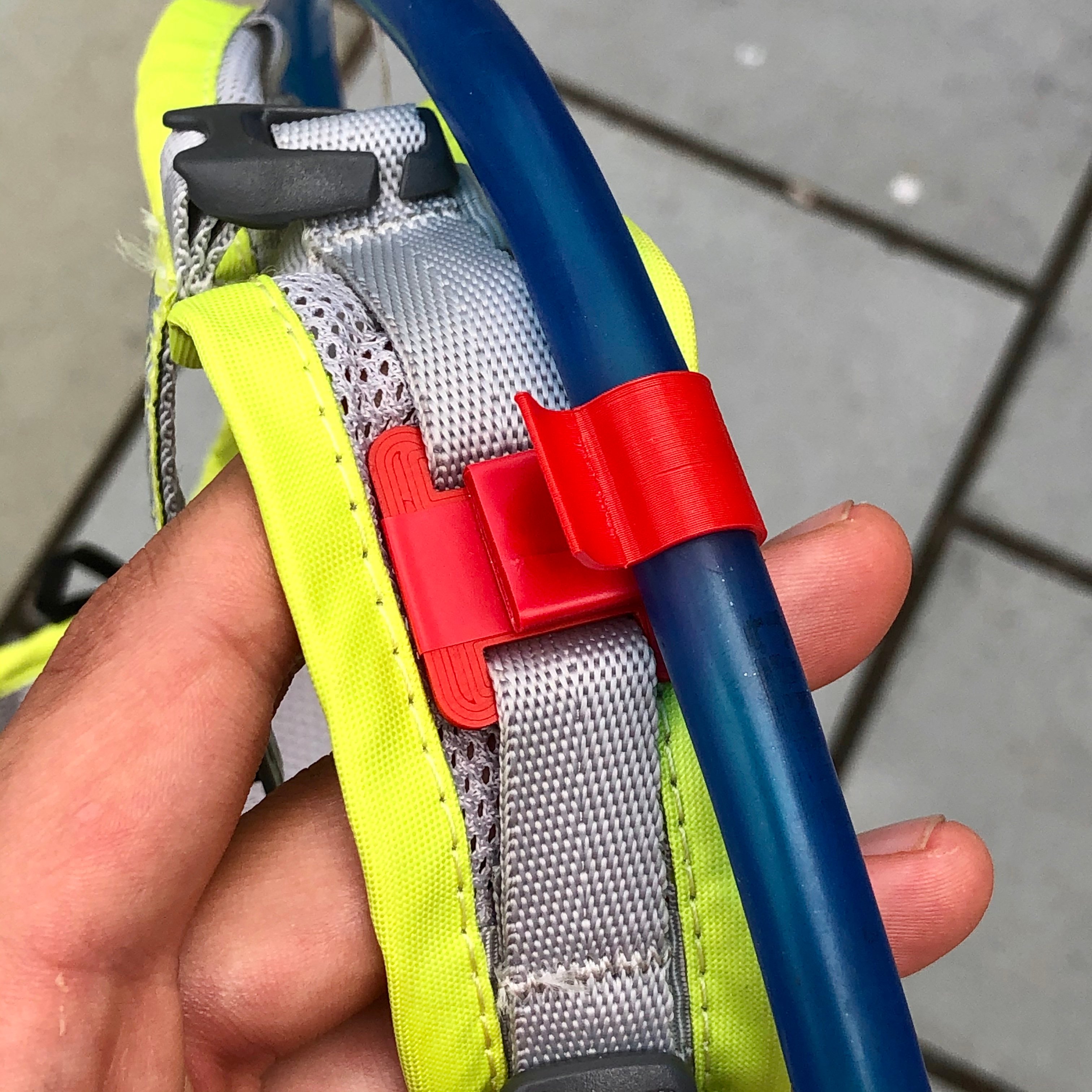 Backpack Magnet Holder (CamelHack)