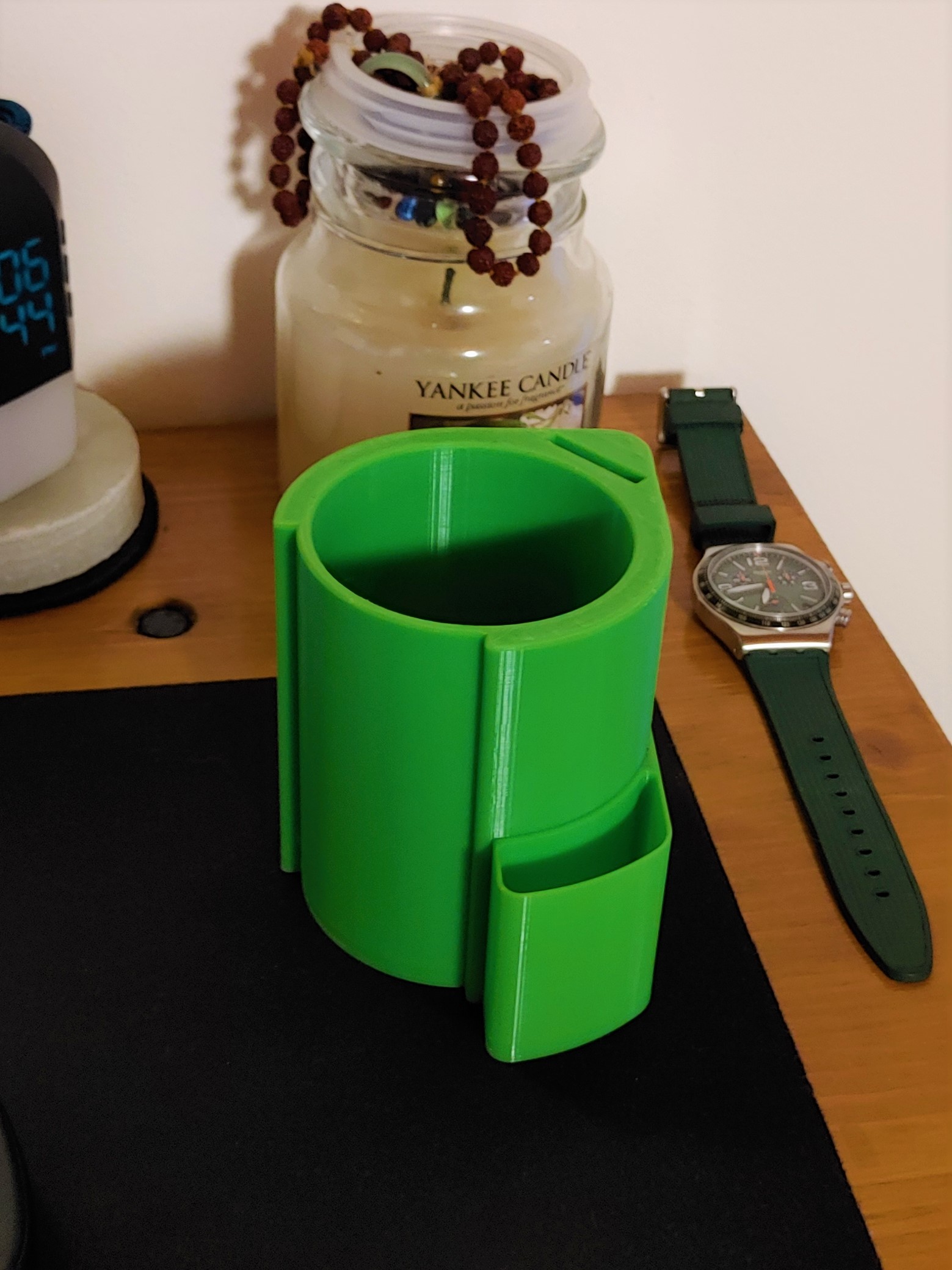 ARCHI - THE ANGULAR PEN HOLDER