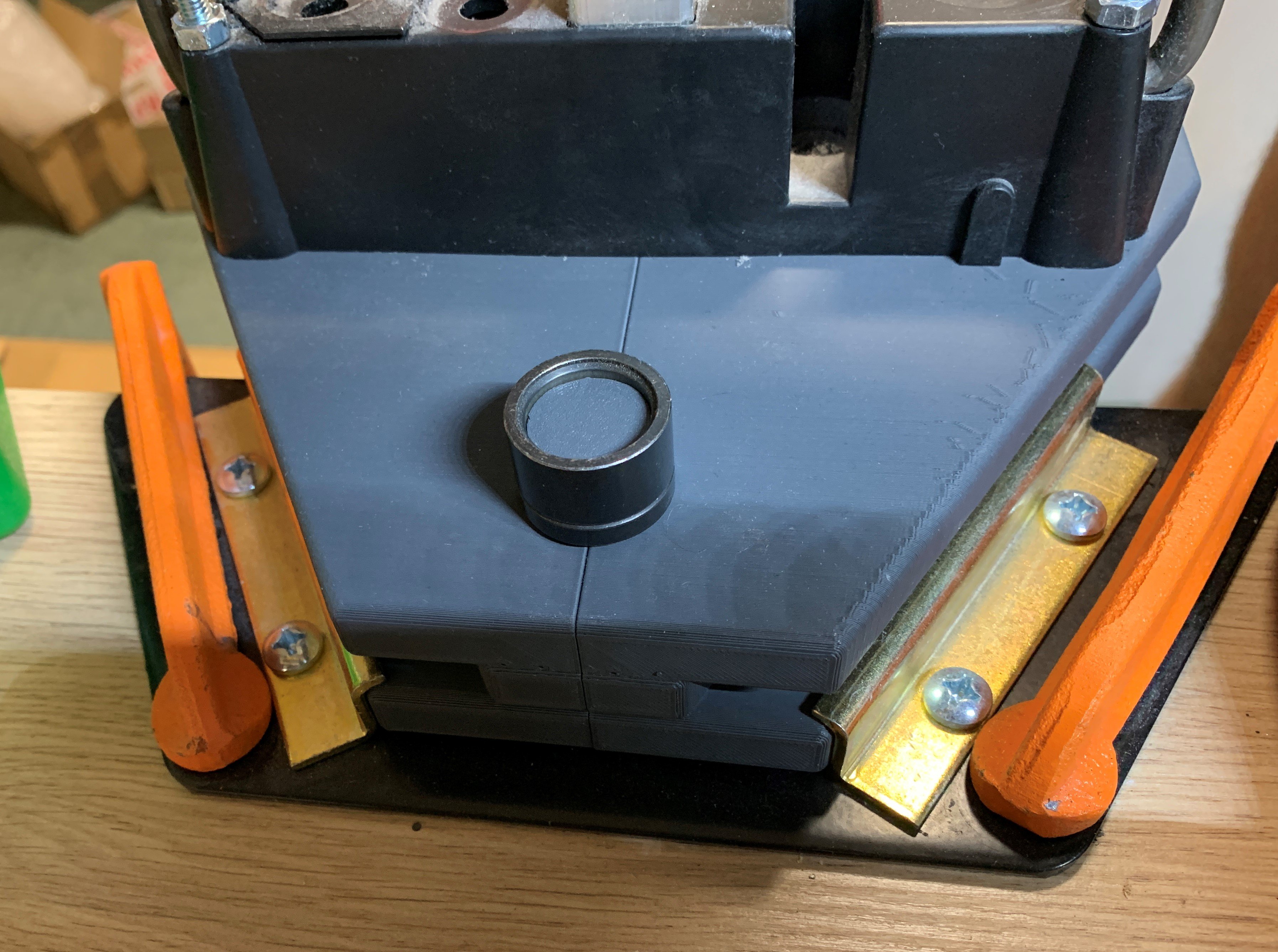 Lee Load All 2 Bench Mount Adaptor Die Holder 12g