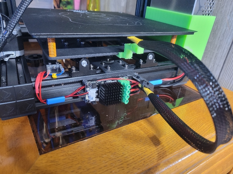 Anycubic Mega Zero(v1.0) Mosfet / heated bed strain relief (frame mount)