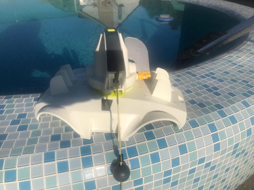 fin for pool cleaner