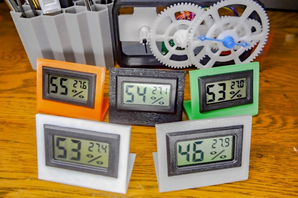 Simple Hygrometer/Thermometer Stand