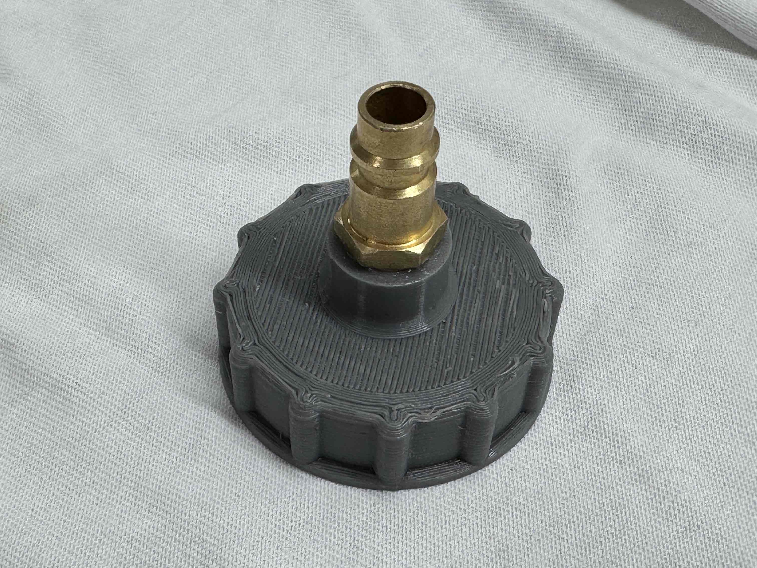 Bremsfluessigkeitsadapter fuer Ford - Brake Fluid Adapter for Ford