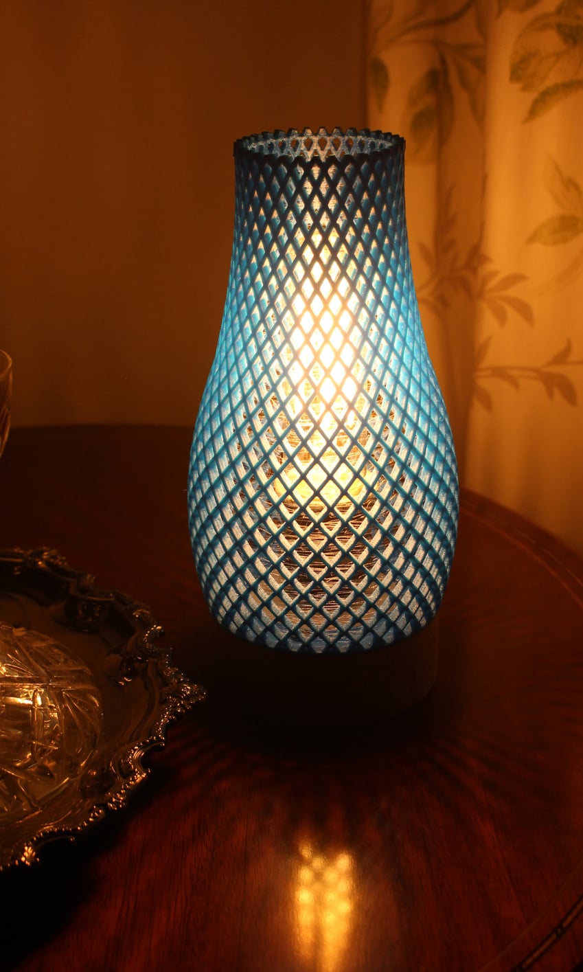 Aesthetically pleasing lamp