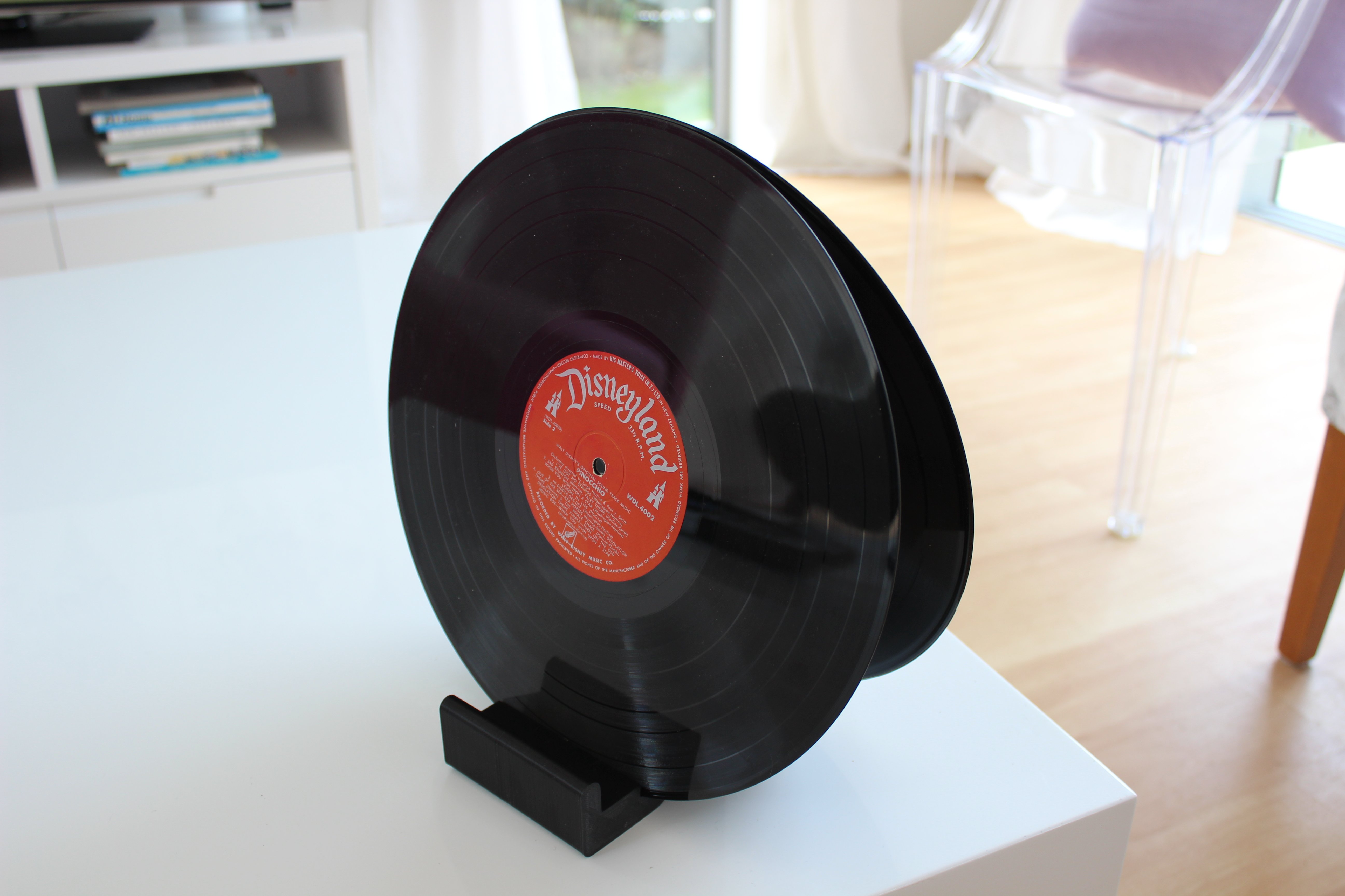 Ghostly Vinyl LP CD record stand