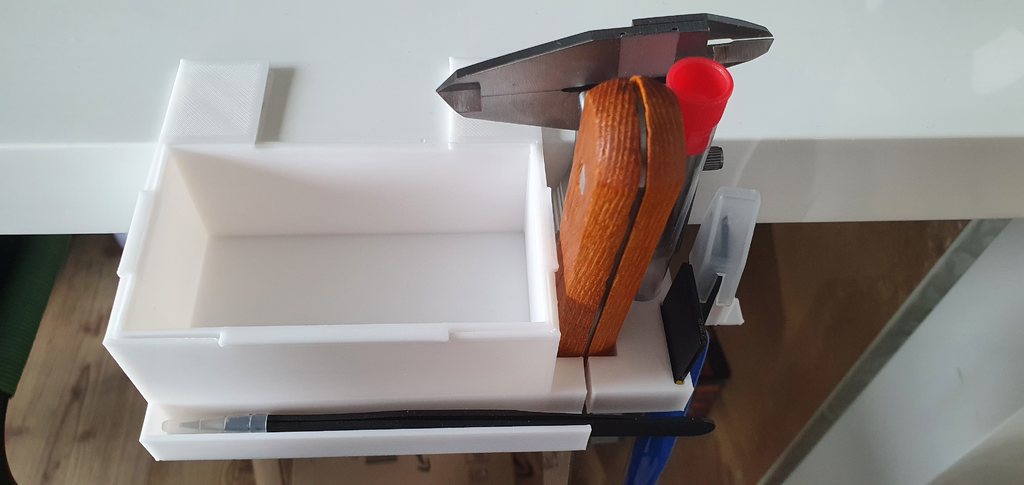 Universal Tool Holder for 3D Printer Accessories | Universeller Werkzeughalter für 3D Drucker Zubehör mit herausnehmbarem Einsatz