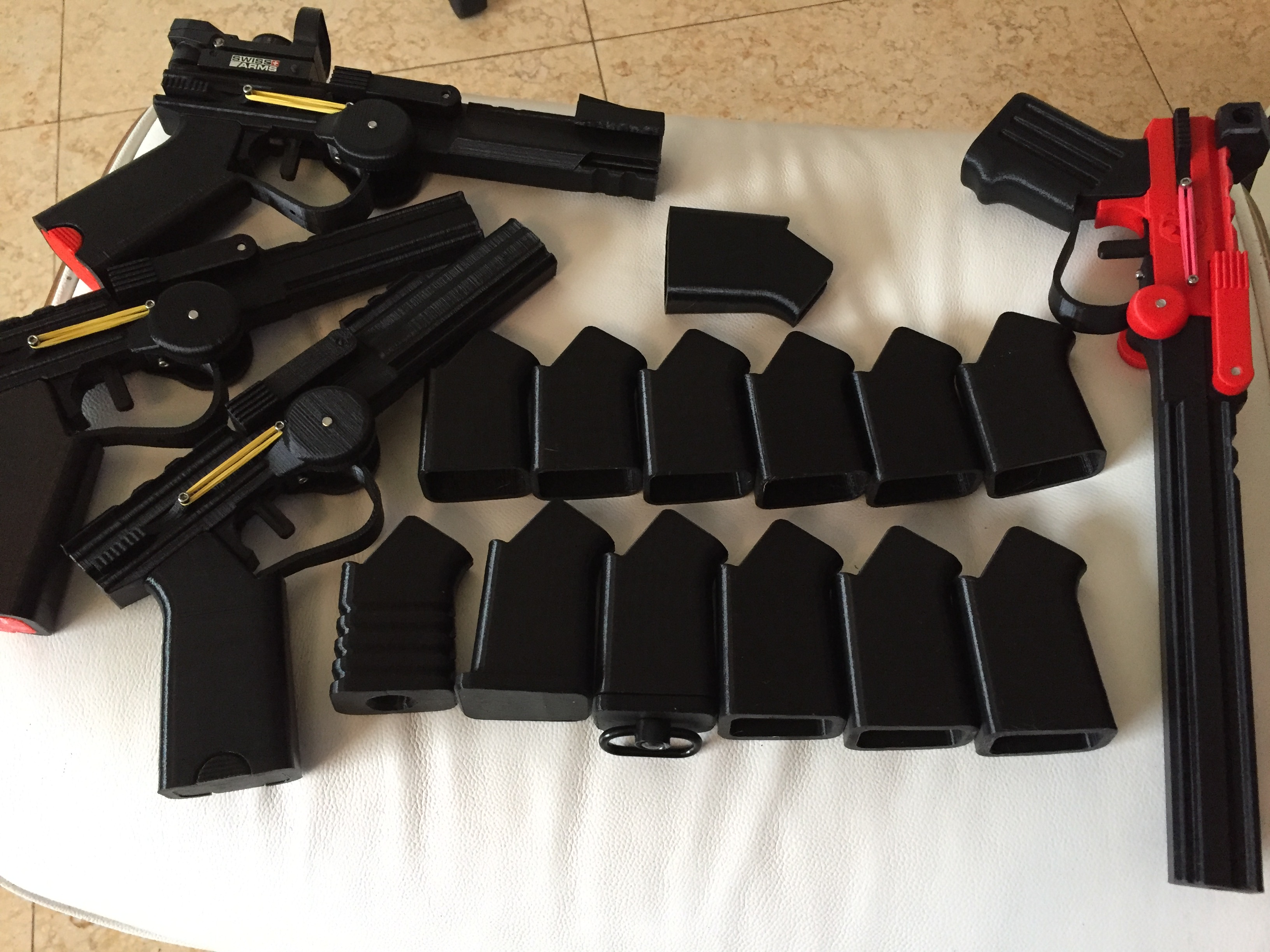 FN-FAL / AR Grip (M3 Bolt Version with Storage)
