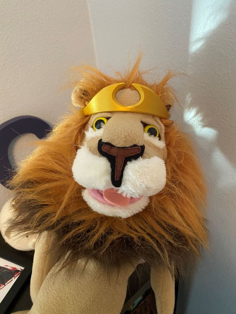 Simple Crown for stuffies or puppets