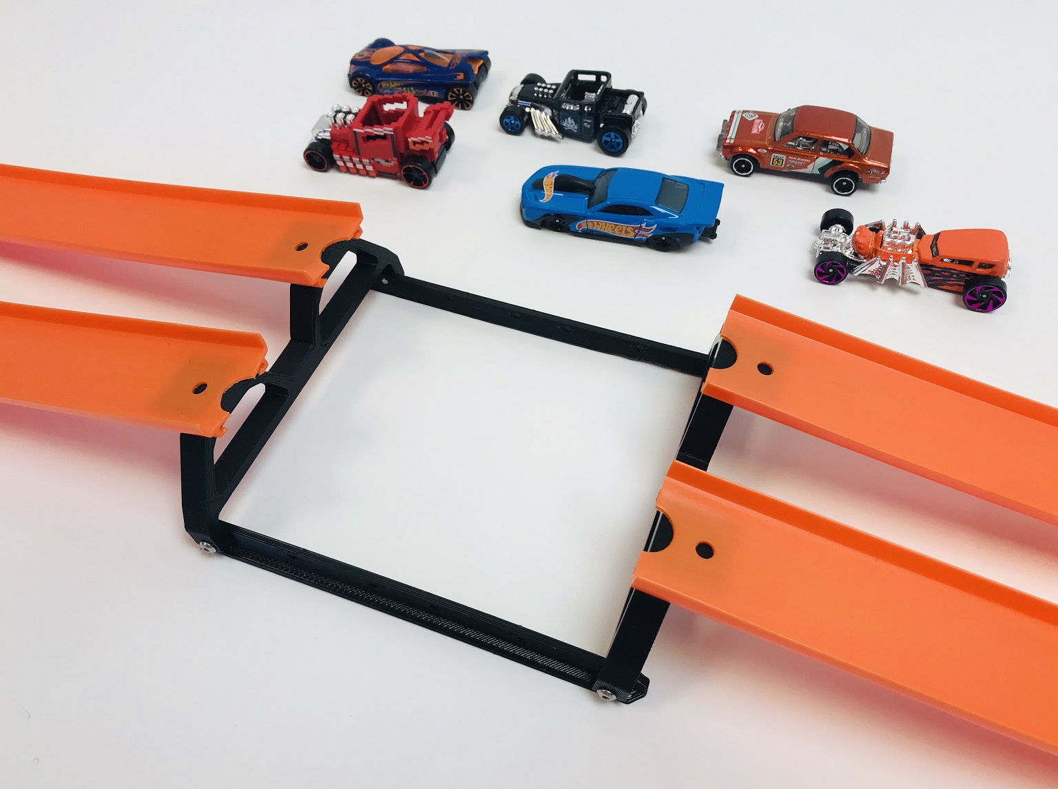 Modular 3D printed jump ramp for HotWheels tracks