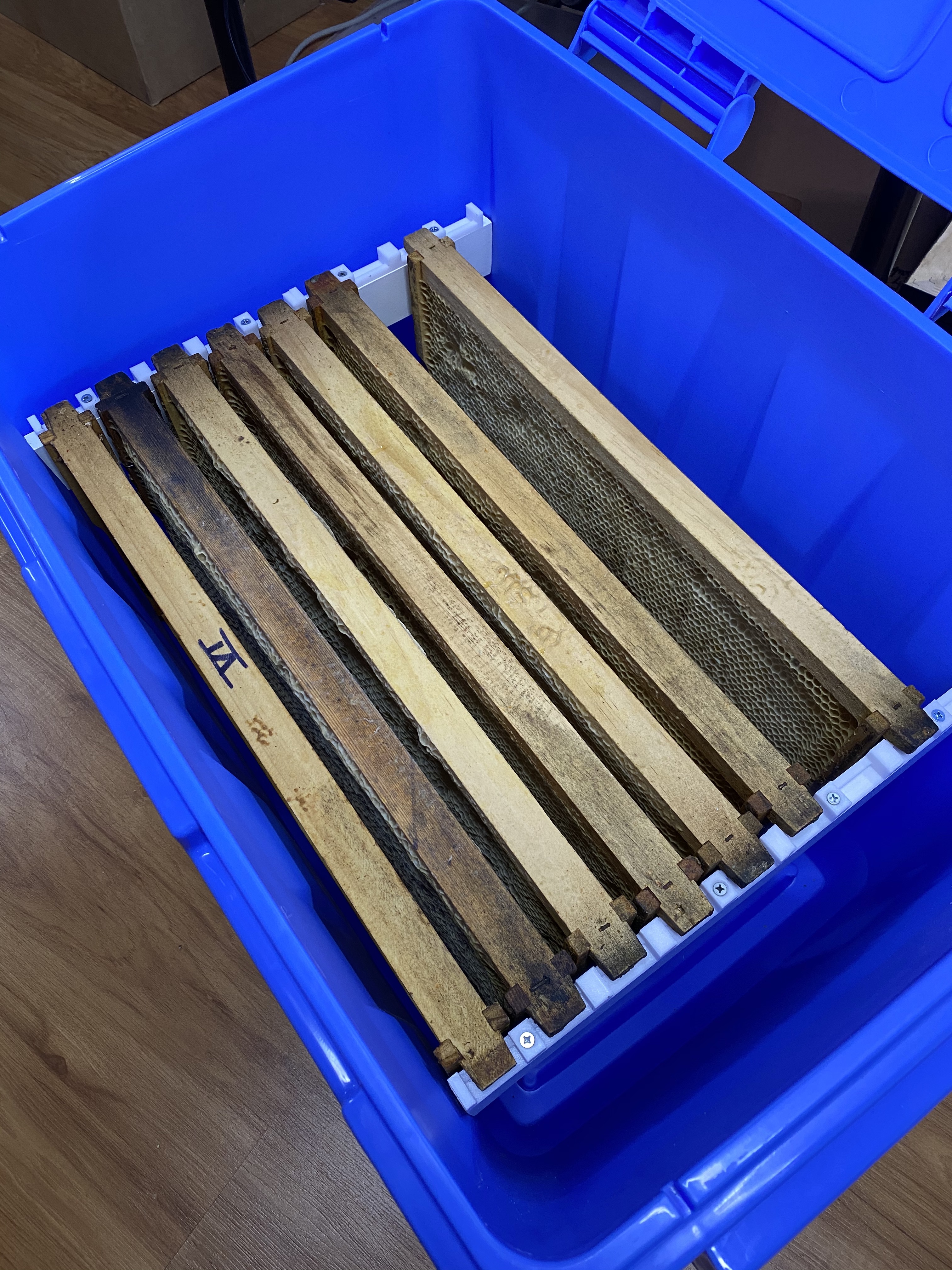 Beehive Frame Holder