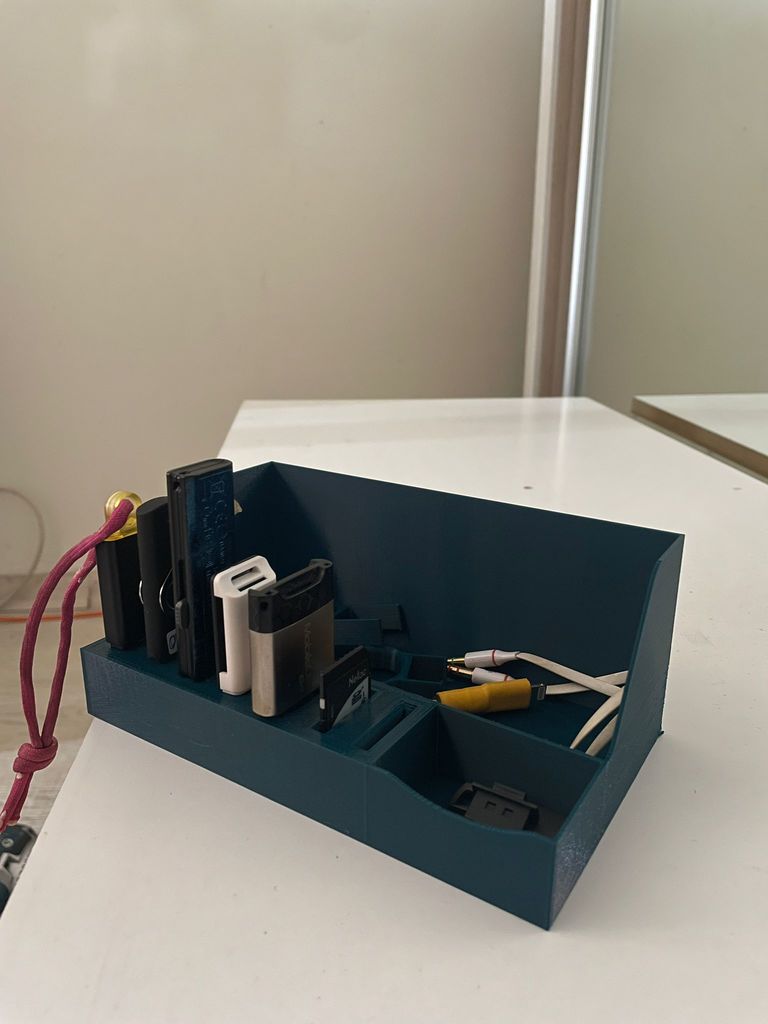 usb and micro sd office organizer