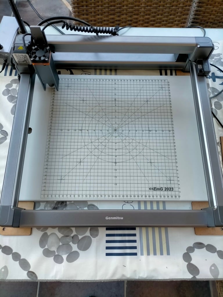 Laser cutter grid