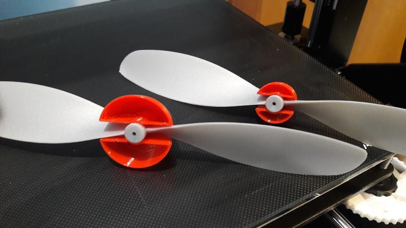 Propeller spinner Extra-300 rubber band model