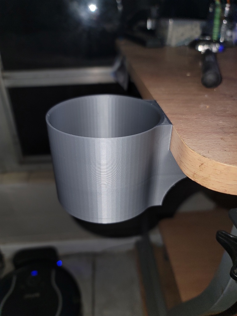 Desk cup/tumbler holder