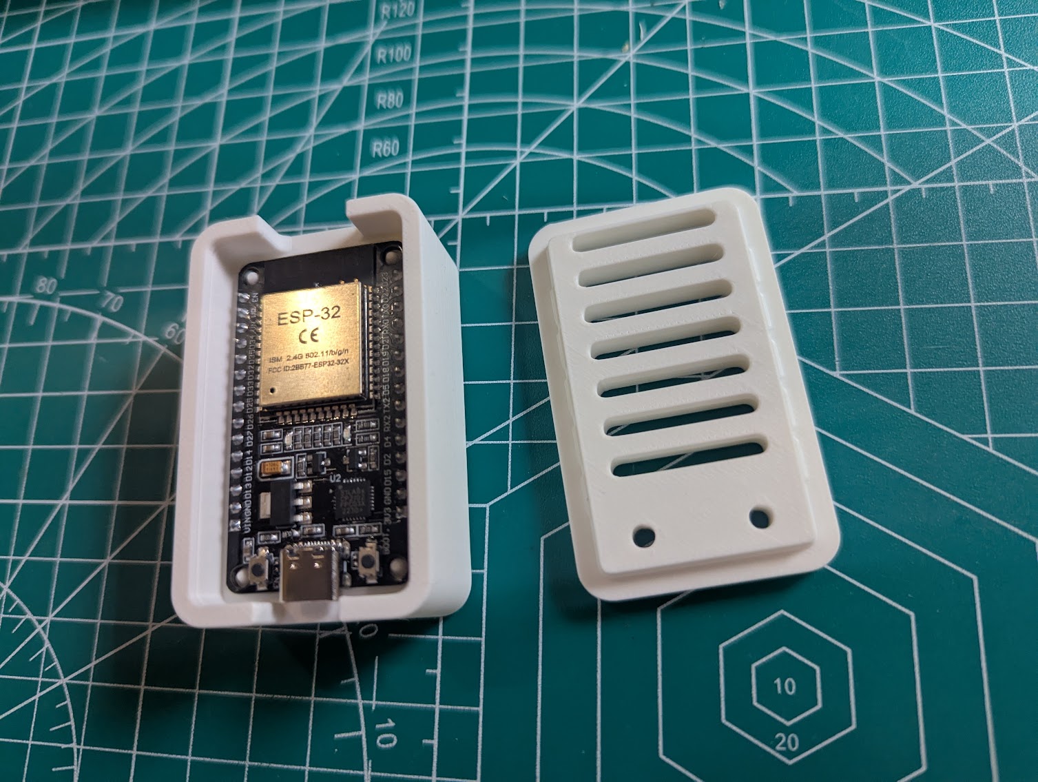 esp32 devkit USB-C 30 pin case (ESP-WROOM-32)