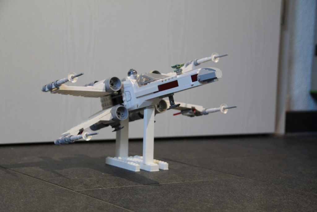 Lego 75301 Luke Skywalker X-Wing Fighter Stand