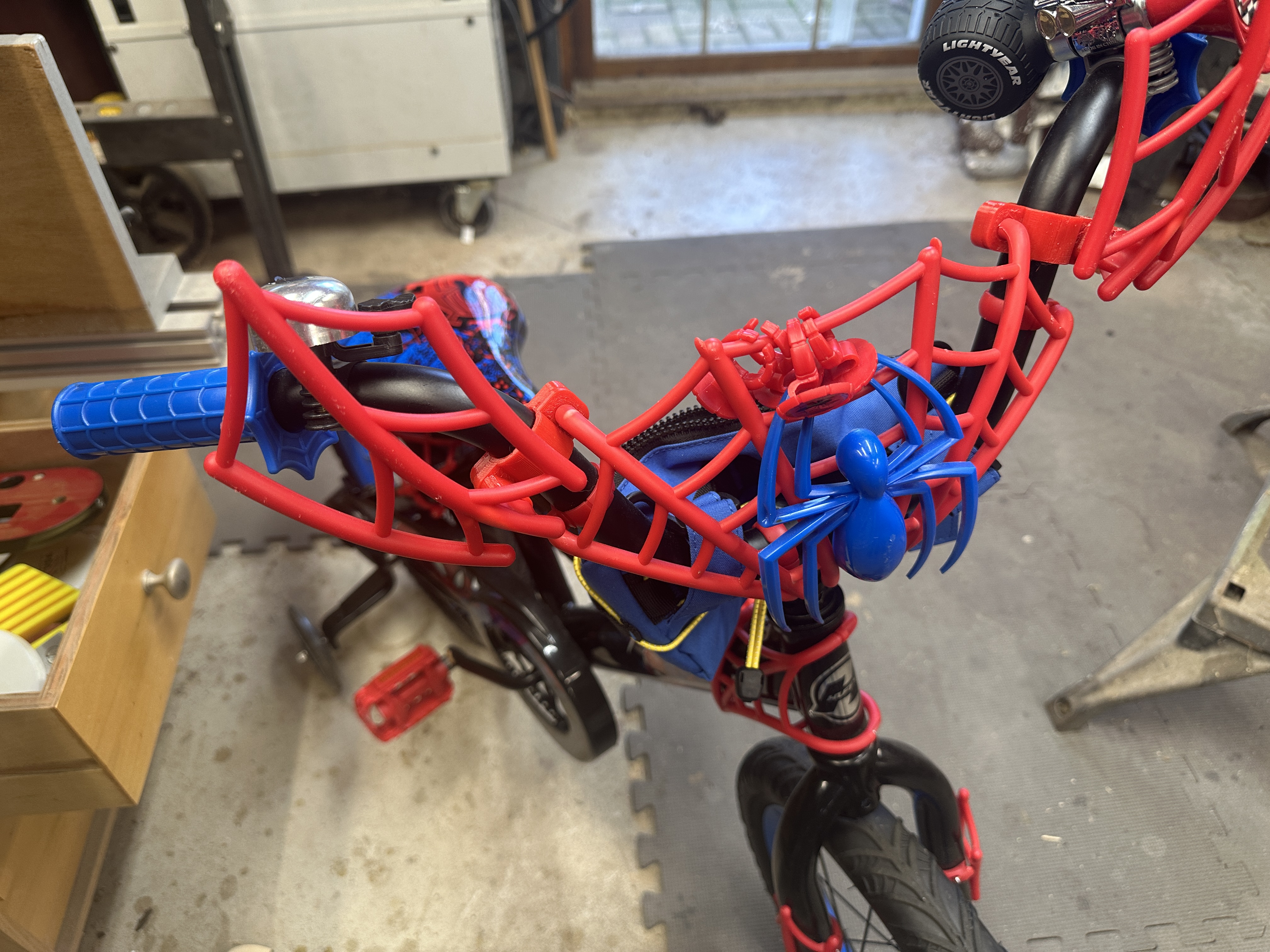 Huffy Spiderman bike Spiderweb fix