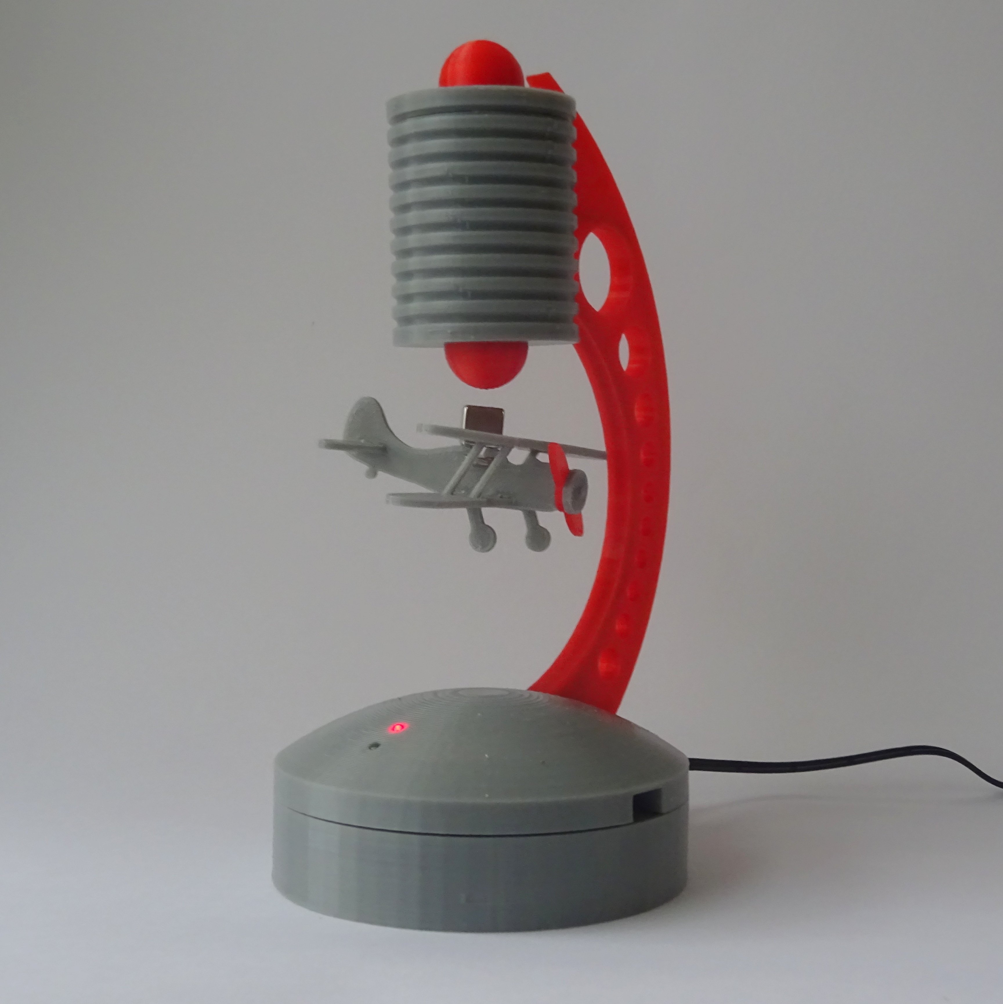 Levitating biplane for Levitator