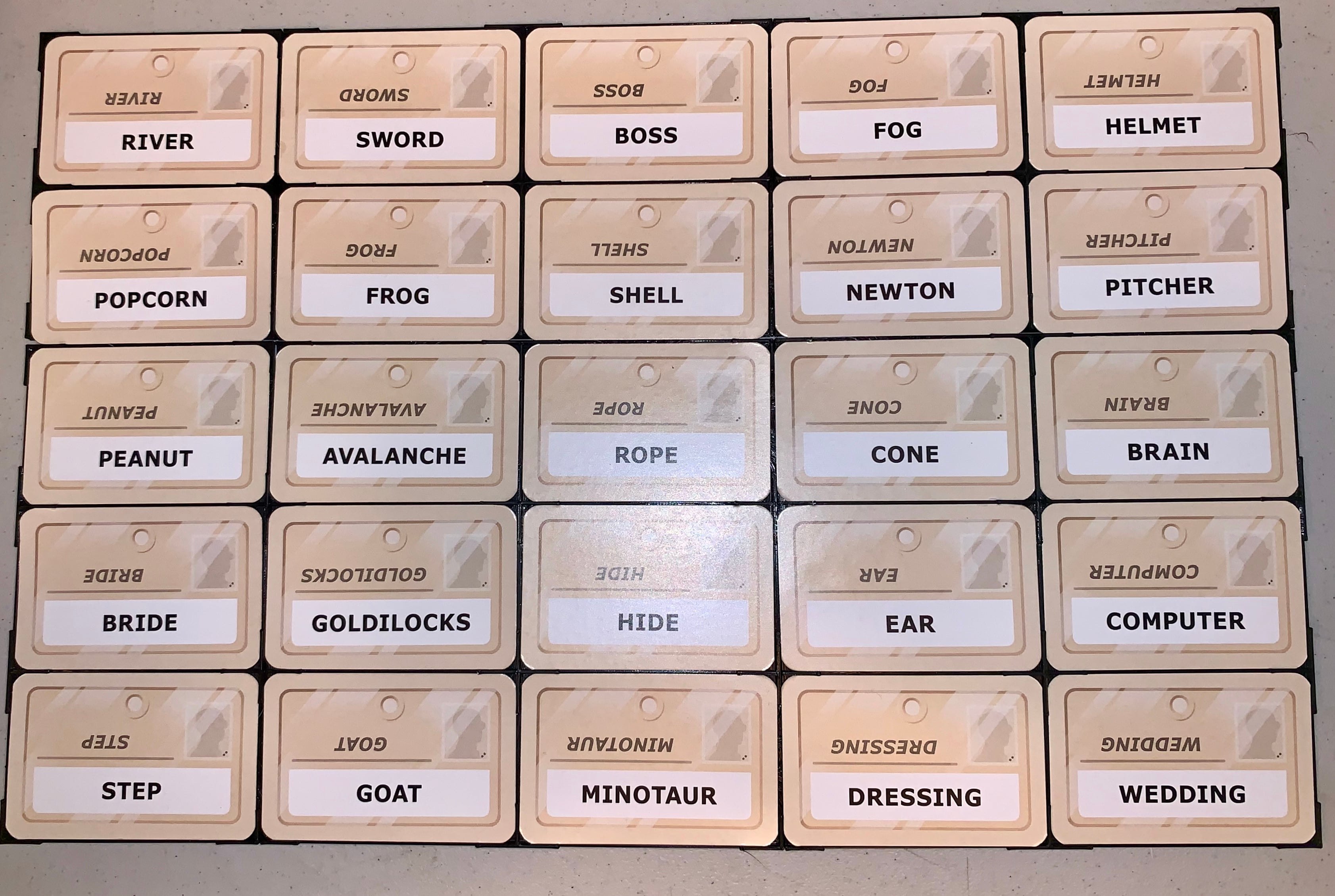 Codenames Card Grid