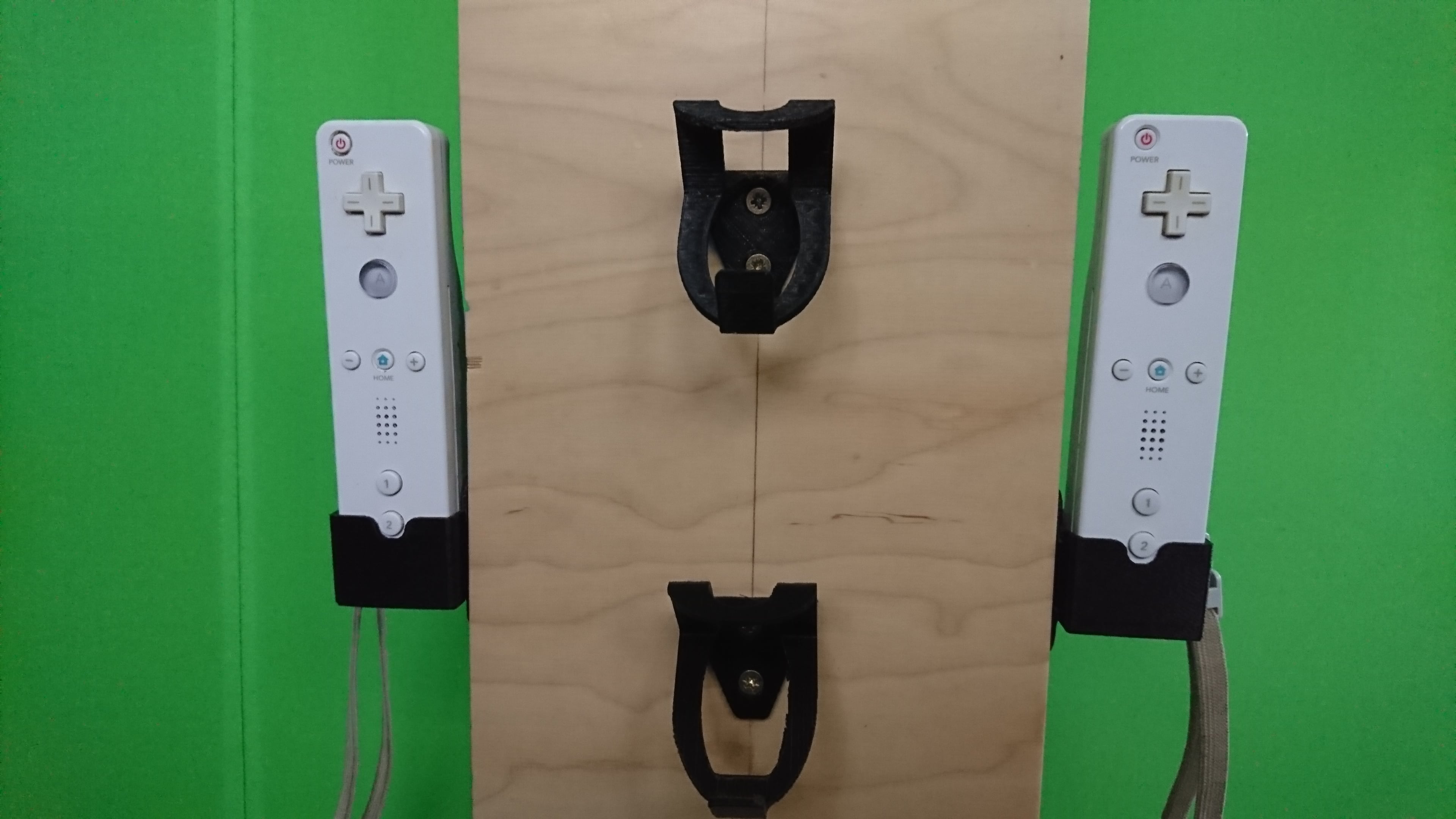 Wii controller holder -sideways