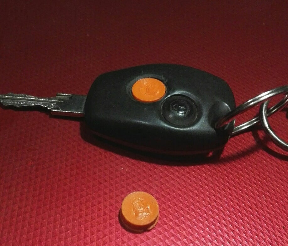 Dacia Duster master key button