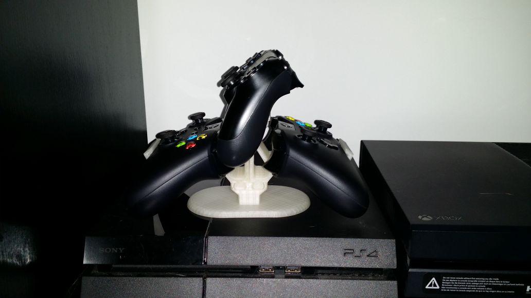 controller Support: two xbox and one ps4