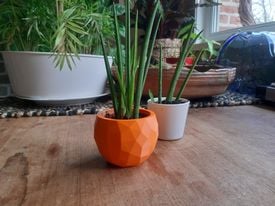 Geometric flowerpot