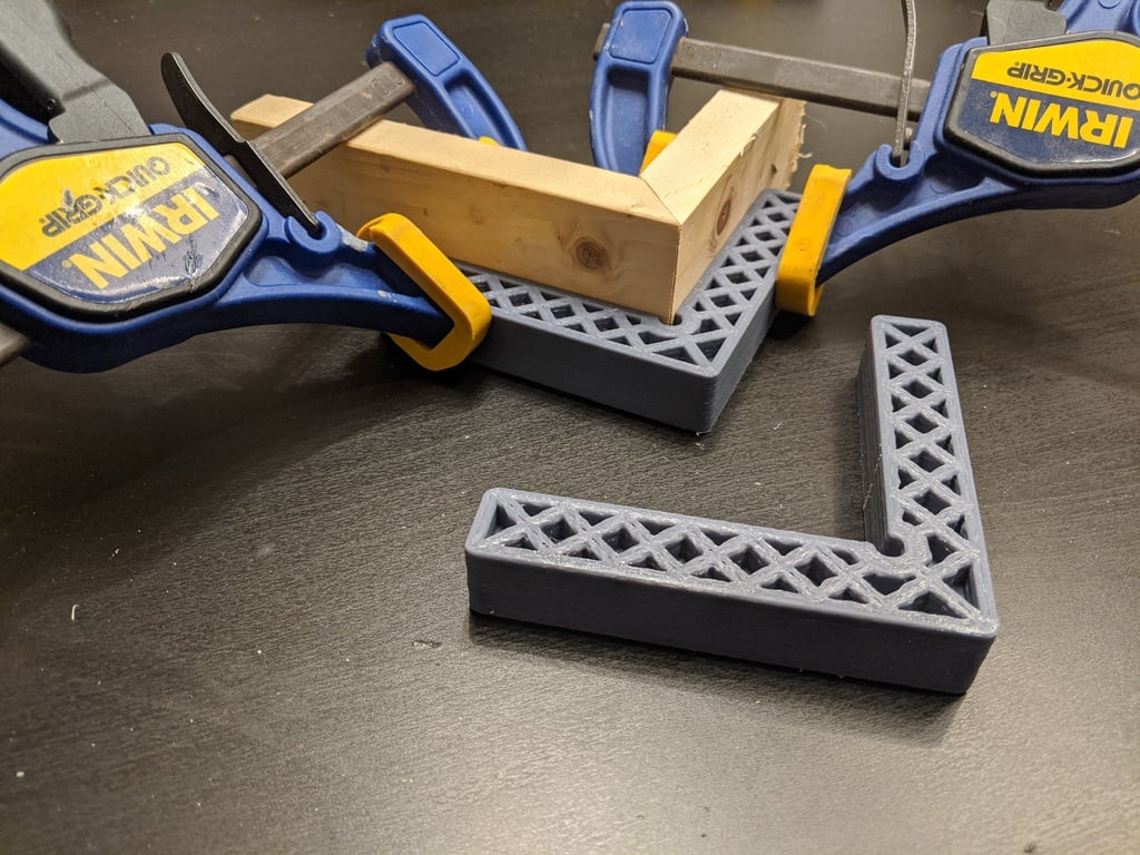 90 Degree Clamping Square
