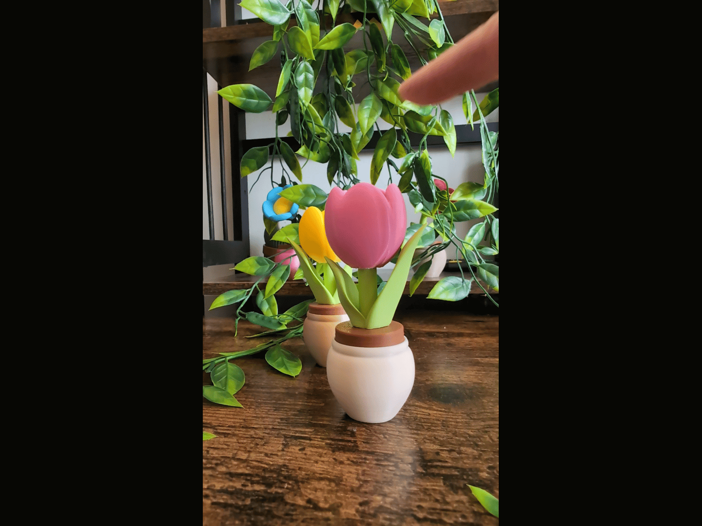 Miniatura 10 do modelo 3D Tulip clicker (Table Garden)