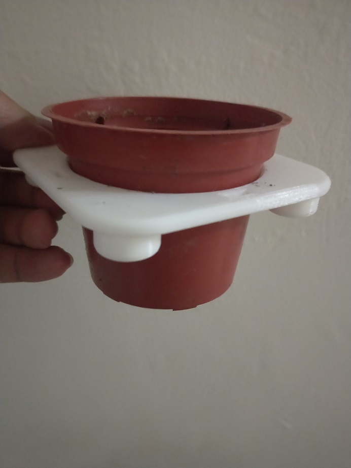 Hydroponic bracket (for 3 inch flower pot & floating on water)