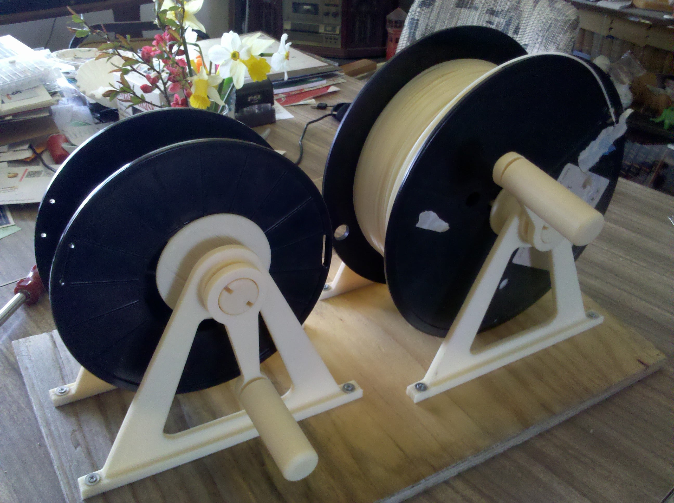 Filament spool winder by ssinnott (remix)