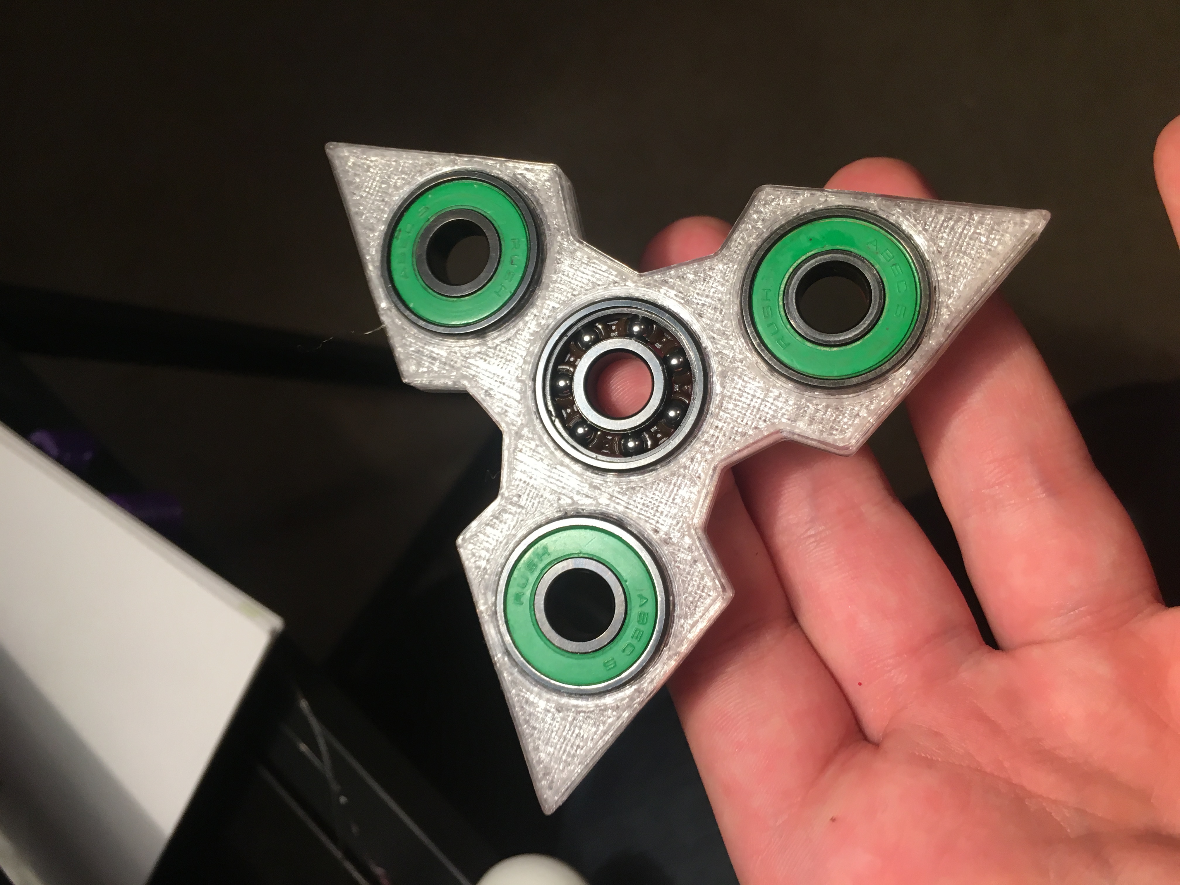 Triangle spinner