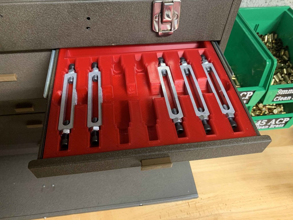 Hornady LnL to kennedy tool box case expander organizer