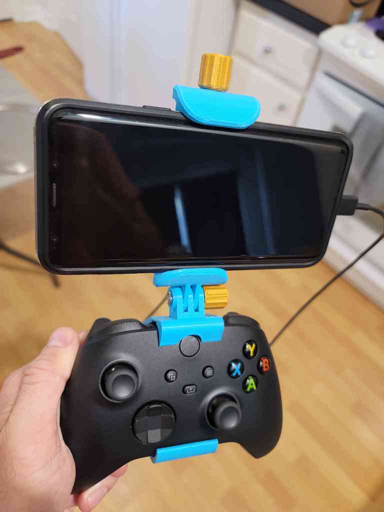 Xbox Series X controller mount with USB cutout