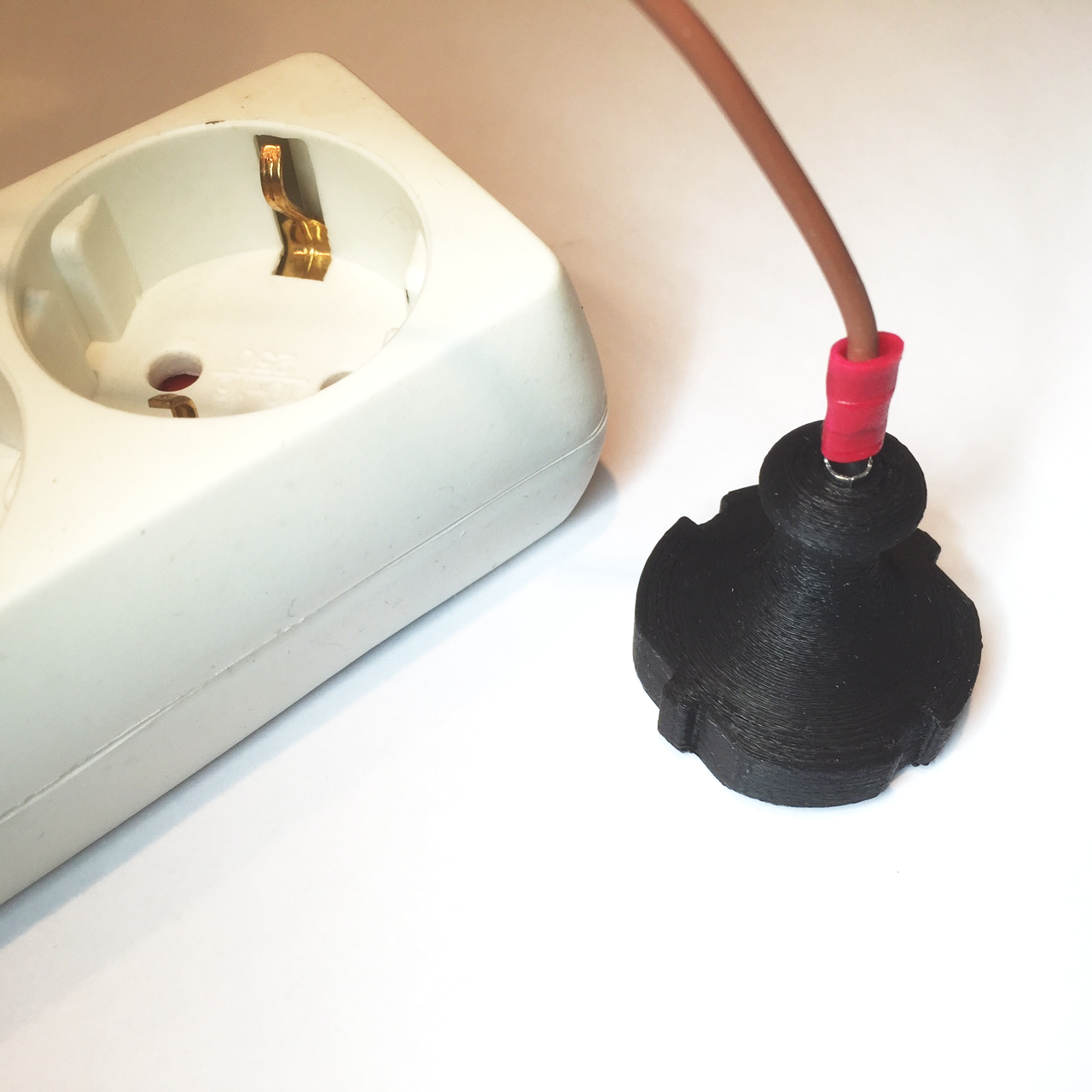 ESD - Earthing - Grounding plugs for diam 4 mm Red Round Connector
