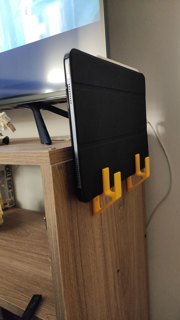 Lateral furniture  gadgets holder