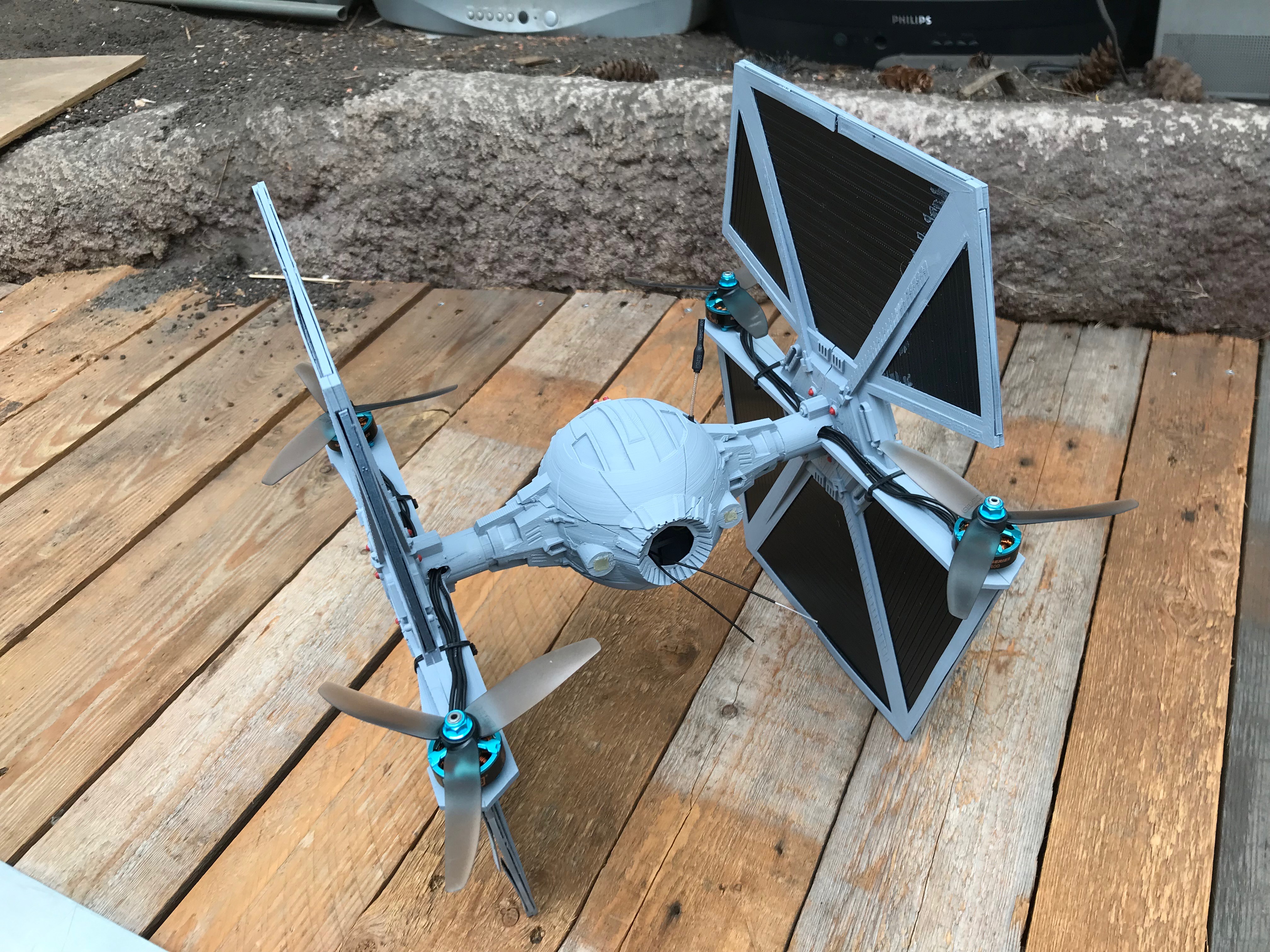 Tie Fighter (Quadcopter)