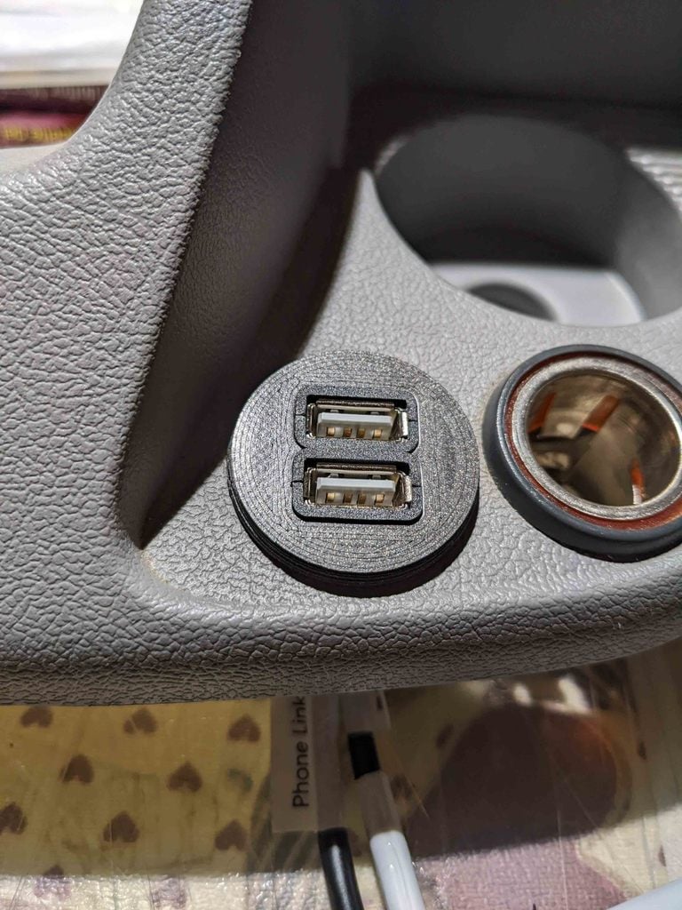 Atoto USB ports insert for Fiat Ducato ligher hole