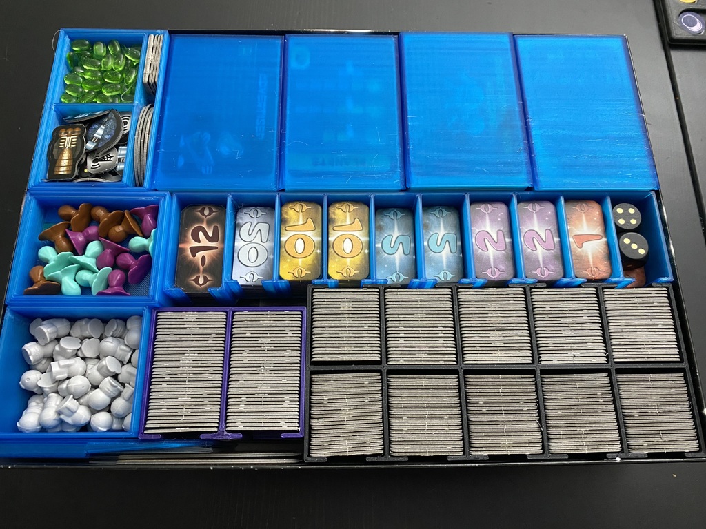 Galaxy Trucker - Insert / Organizer - Fits all expansions - Sleeved
