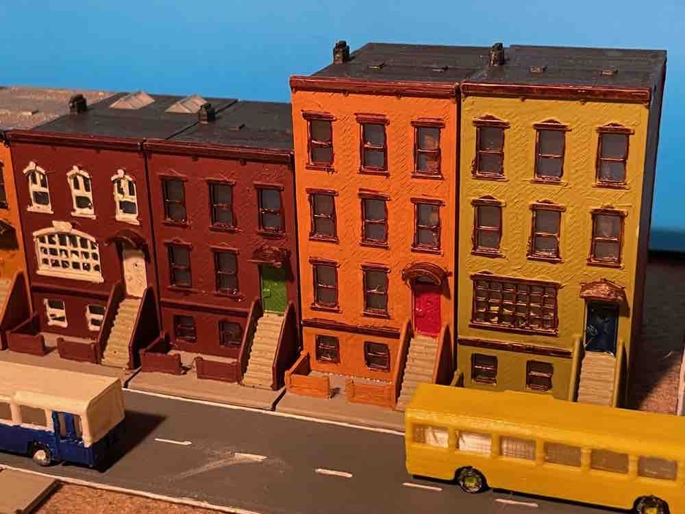 Urban building 24 - Town house (z-scale)