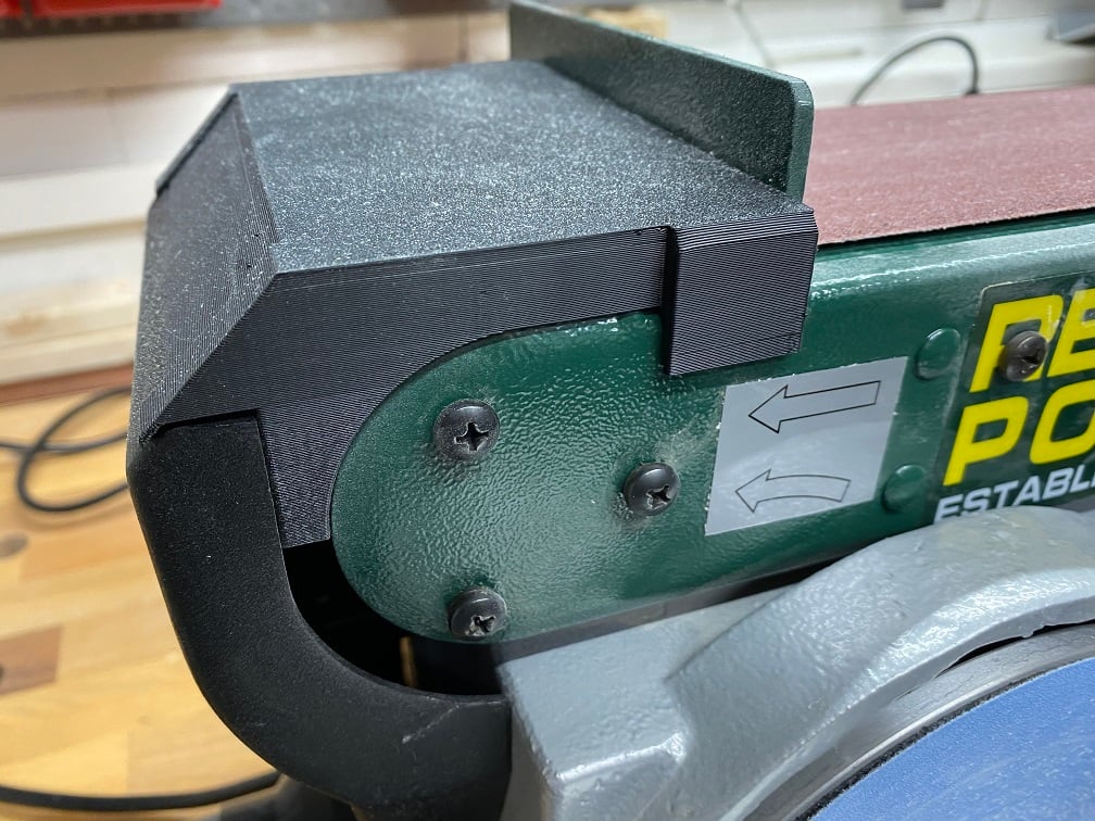 Dust shield - improves dust collection on belt-/disc sander Record Power BDS150