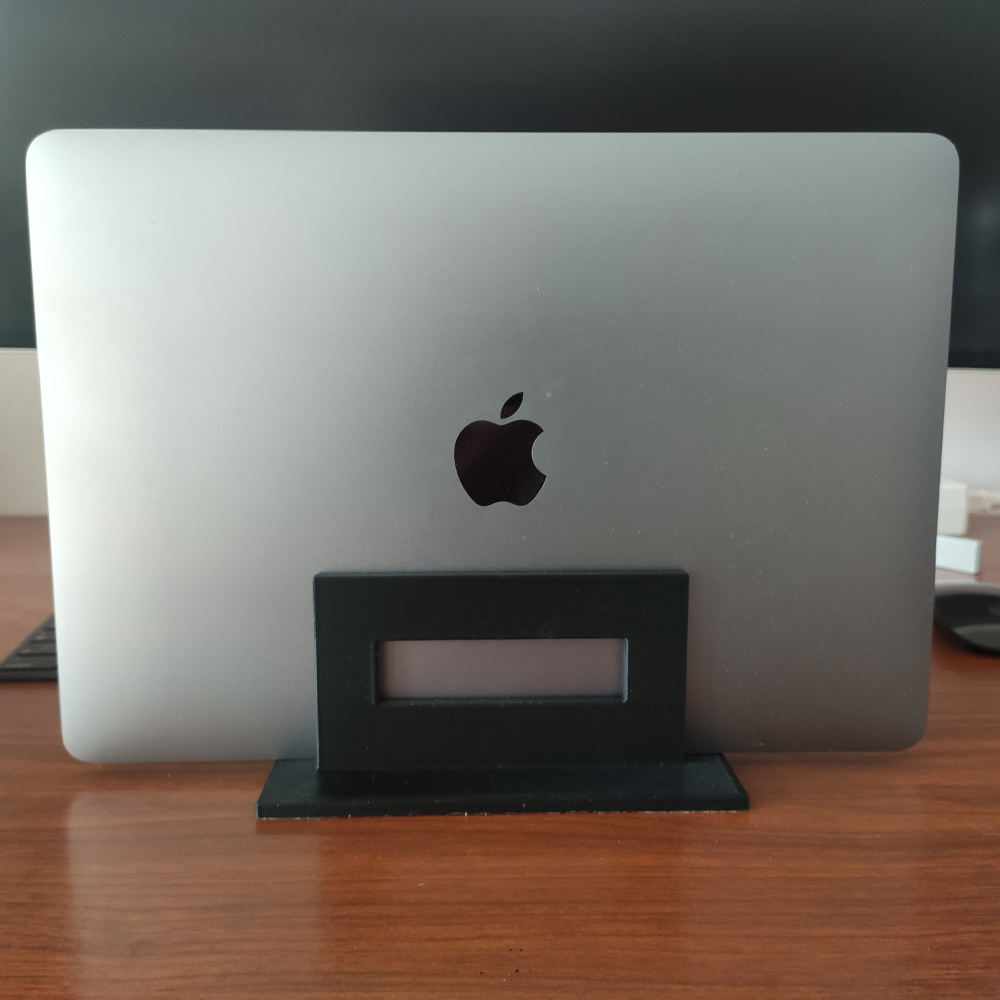 Macbook 13 (Laptop) Stand