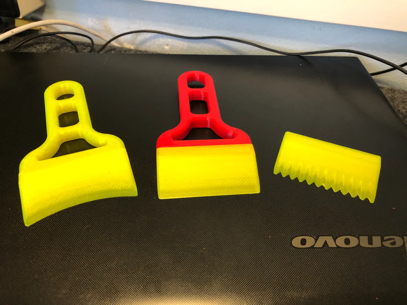 Miniatura 6 do modelo 3D Printer bed scraper re-usable.
