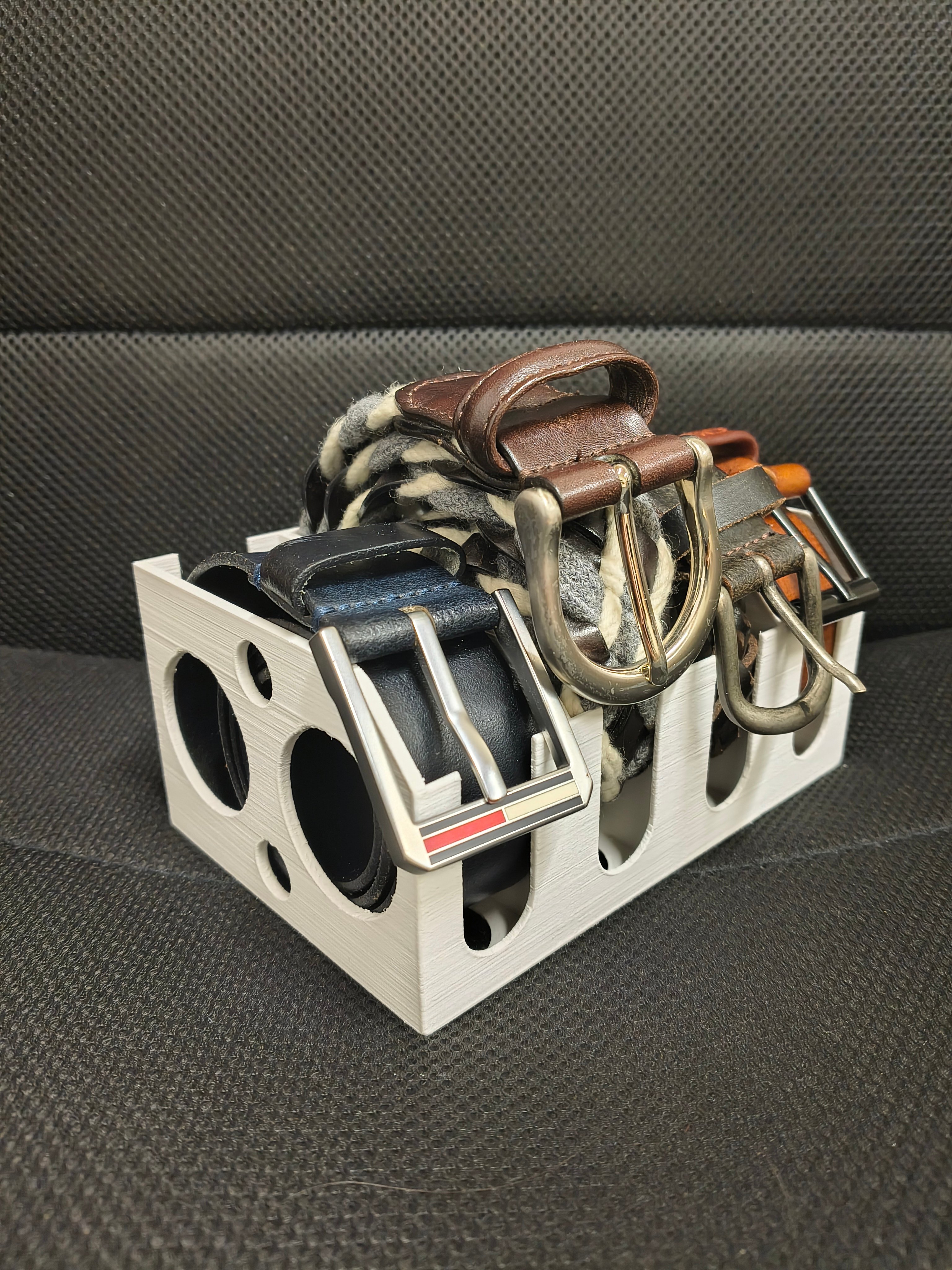 Lightened Belt Box Container (Remixed from dusty @Printables)