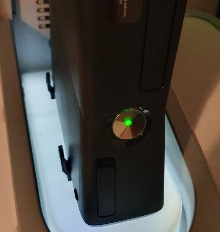 Xbox 360 Demokiosk/ Demopod console bracket